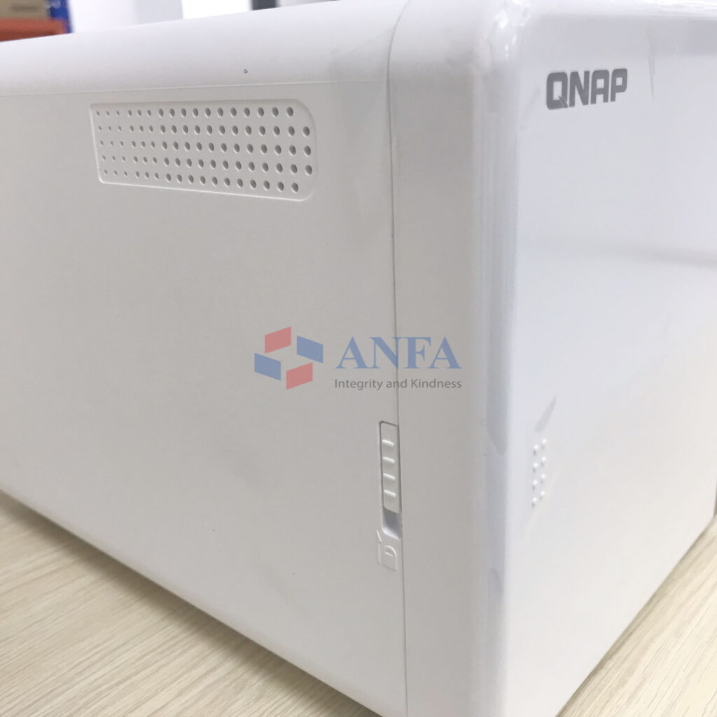 Đánh giá QNAP NAS TS-462